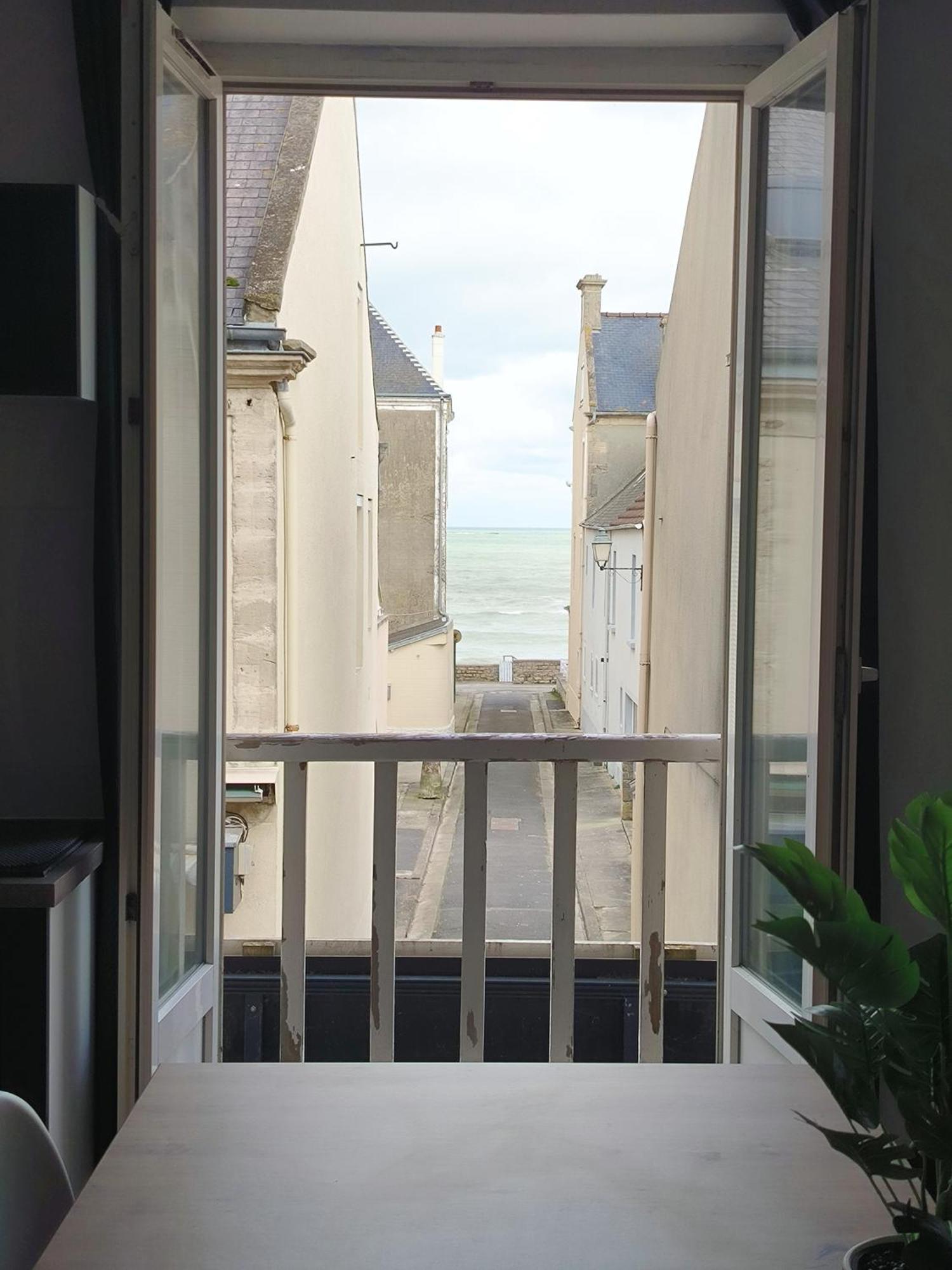 Apartamento Le Rivage Bleu Arromanches-les-Bains Exterior foto